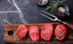 Из какого мяса делают стейк: разновидности мяса и способы готовки